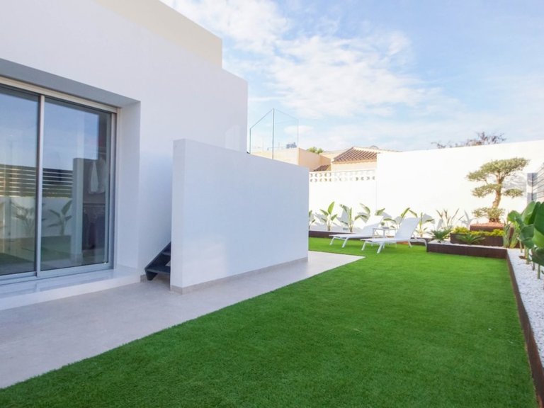 Villa for Sale in Torrevieja, Alicante 40