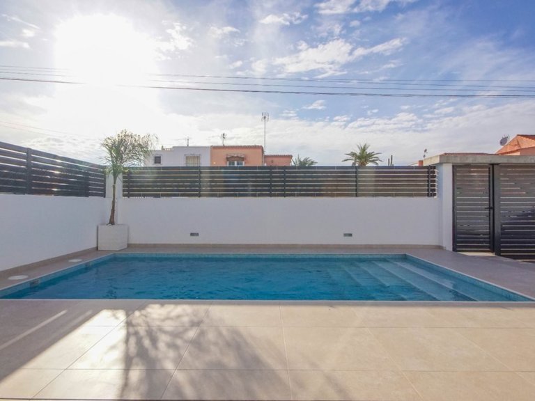 Villa for Sale in Torrevieja, Alicante 38