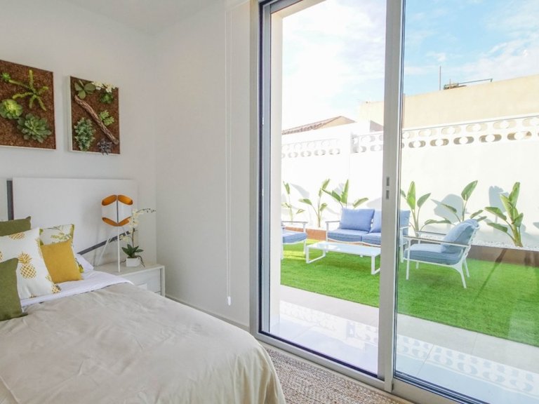Villa for Sale in Torrevieja, Alicante 18