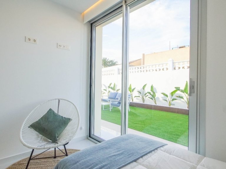 Villa for Sale in Torrevieja, Alicante 26