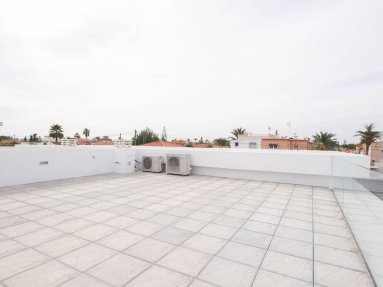 Villa for Sale in Torrevieja, Alicante 43