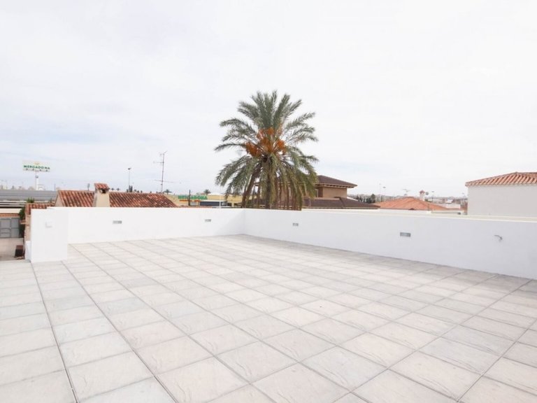 Villa for Sale in Torrevieja, Alicante 44