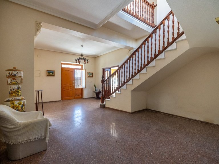 Villa for Sale in Monovar, Alicante 18