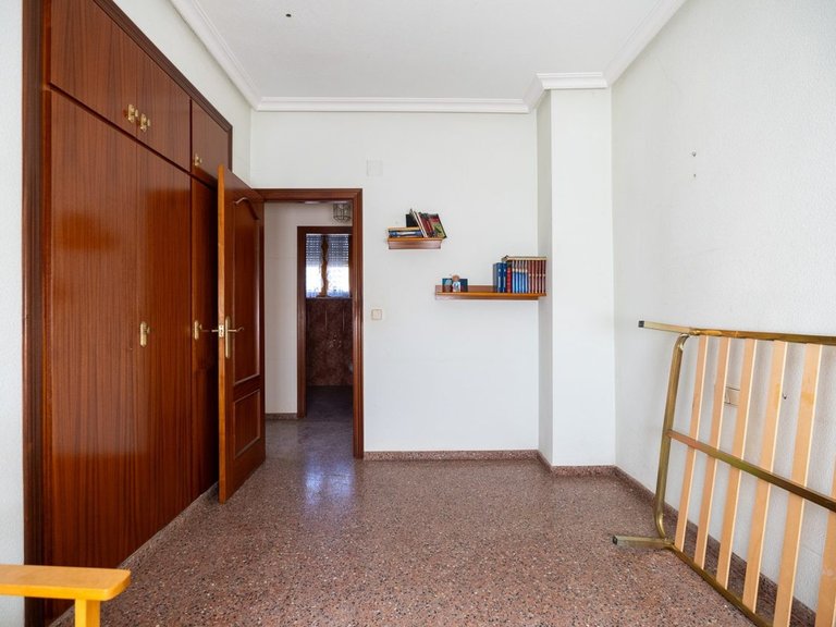 Villa for Sale in Monovar, Alicante 33
