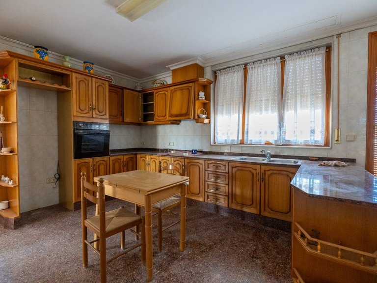 Villa for Sale in Monovar, Alicante 5