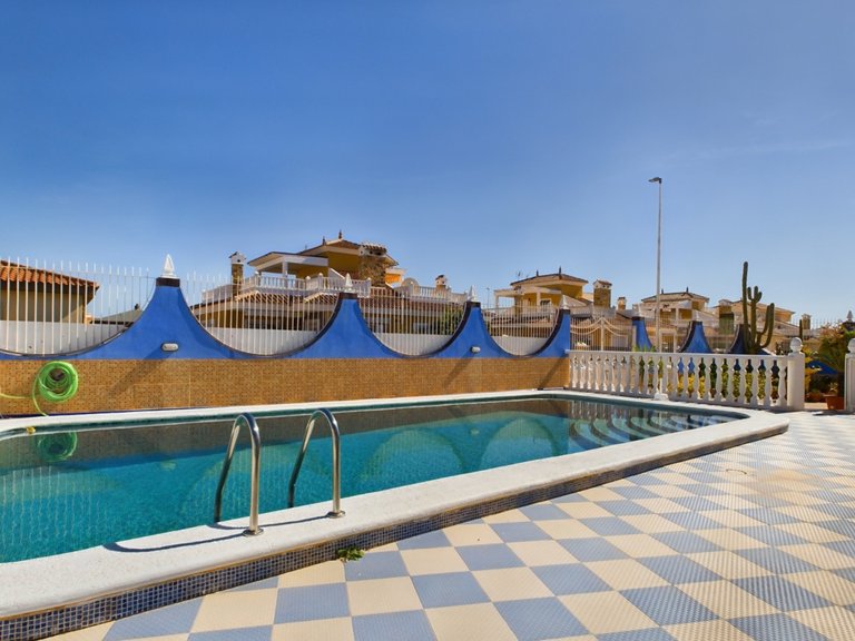 Villa for Sale in Los Alcázares, Murcia 23