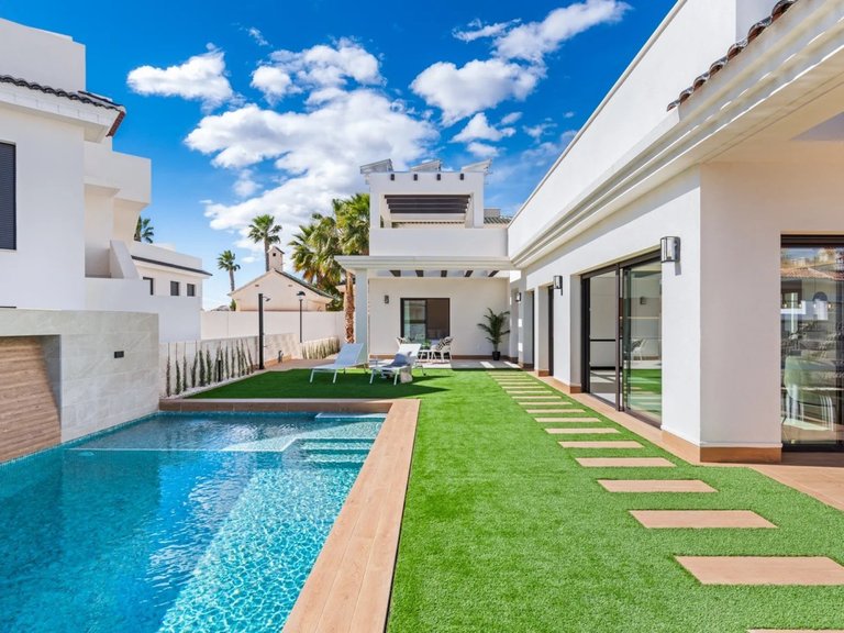 Villa for Sale in Ciudad Quesada, Alicante 11