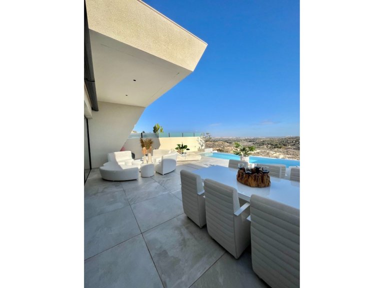 Villa for Sale in Rojales, Alicante 9