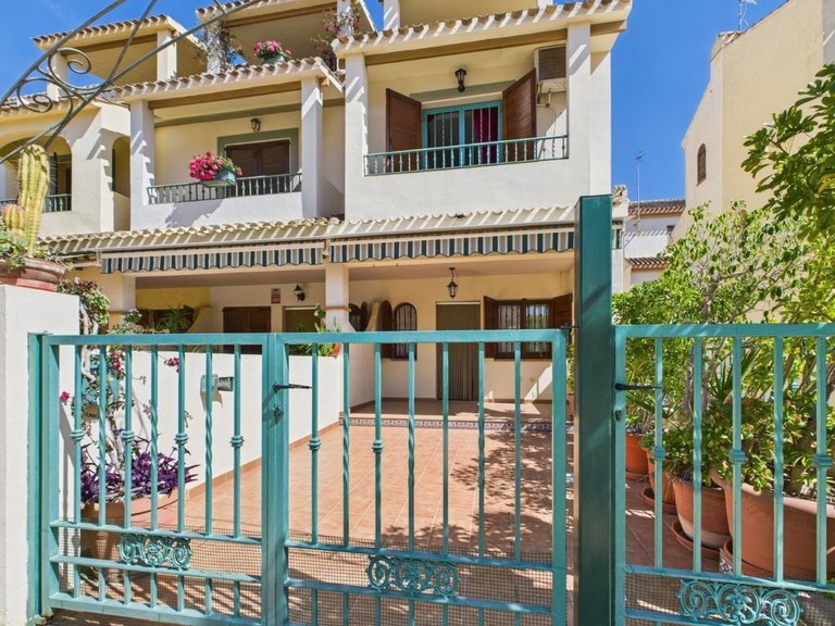 Town House for Sale in Los Alcázares, Murcia 2