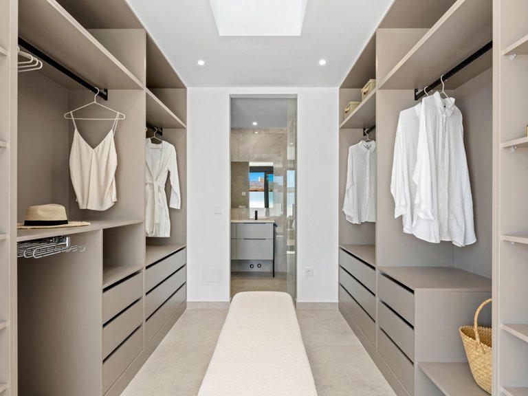 Villa for Sale in Polop, Alicante 44