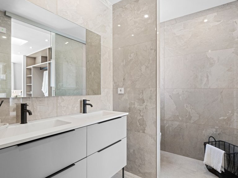 Villa for Sale in Polop, Alicante 47