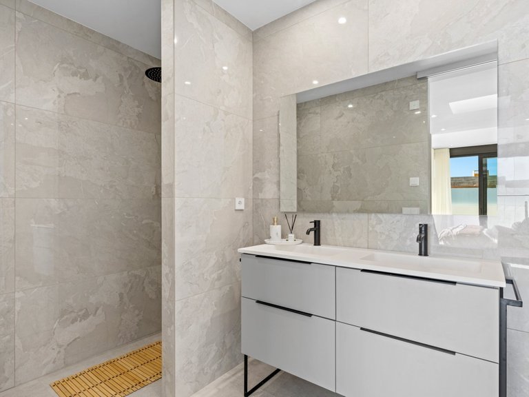 Villa for Sale in Polop, Alicante 48