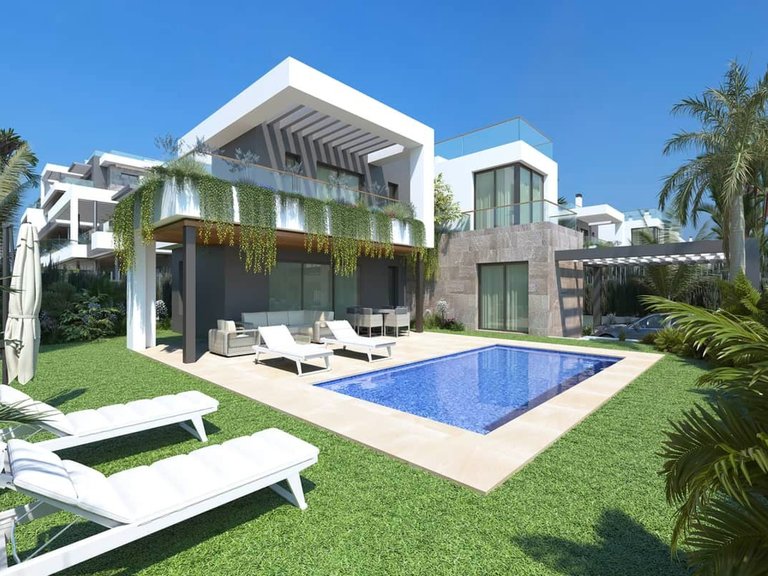 Villa for Sale in Torrevieja, Alicante 1