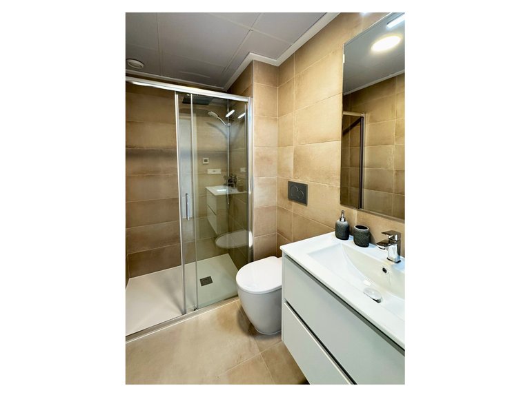 Villa for Sale in Dolores, Alicante 39