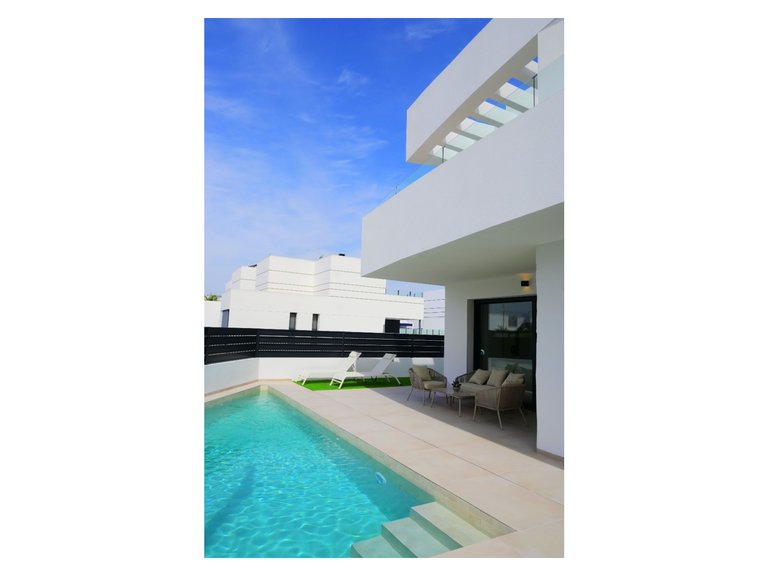 Villa for Sale in Dolores, Alicante 16