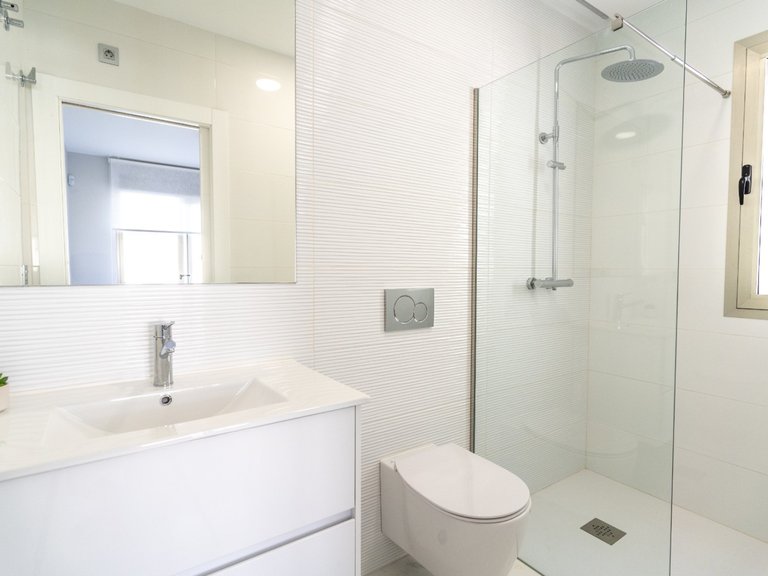 Villa for Sale in Villamartin, Alicante 15