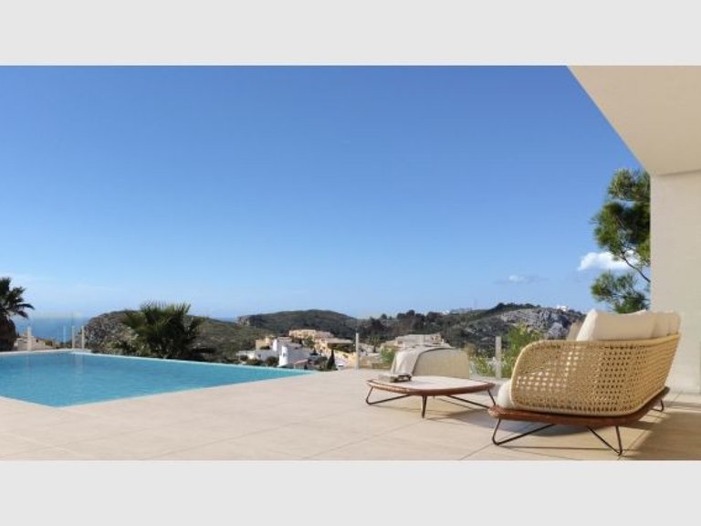 Villa for Sale in Cumbre Del Sol, Alicante 8