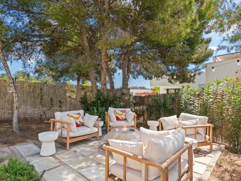 Villa for Sale in Las Colinas Golf, Alicante 21