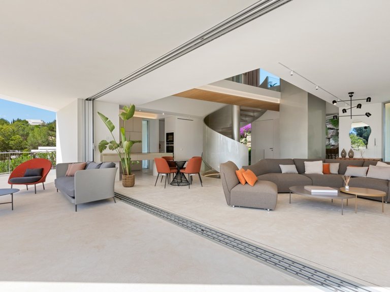 Villa for Sale in Las Colinas Golf, Alicante 3
