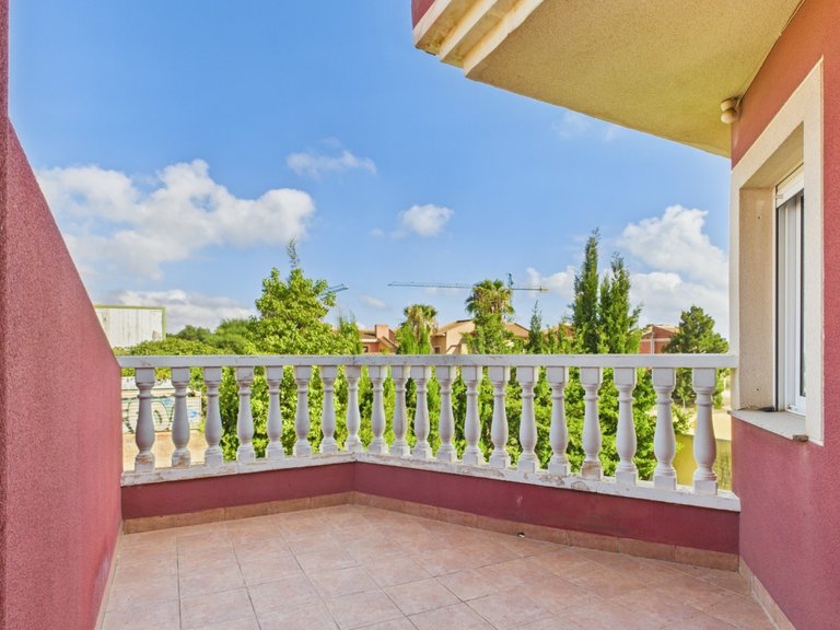 Villa for Sale in Los Urrutias, Murcia 35