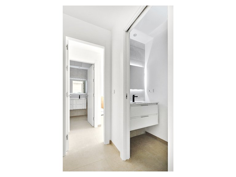 Villa for Sale in Los Montesinos, Alicante 37