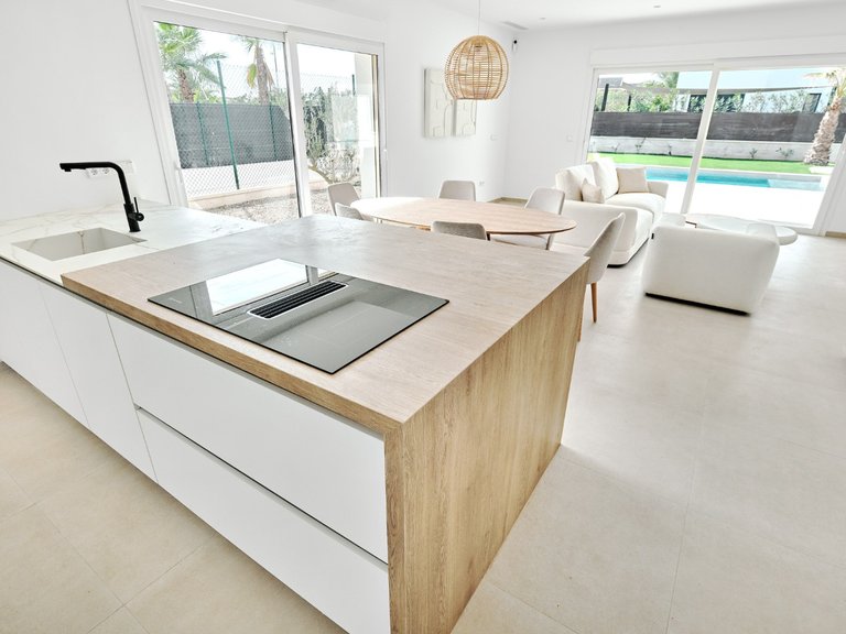 Villa for Sale in Los Montesinos, Alicante 15