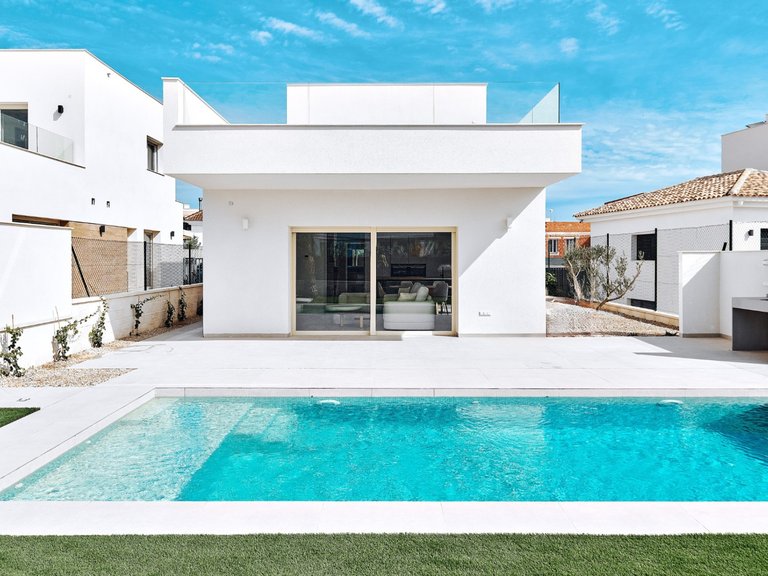 Villa for Sale in Los Montesinos, Alicante 2