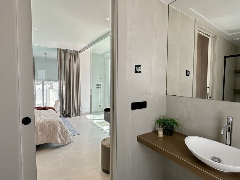 Villa for Sale in La Finca Golf, Alicante 21