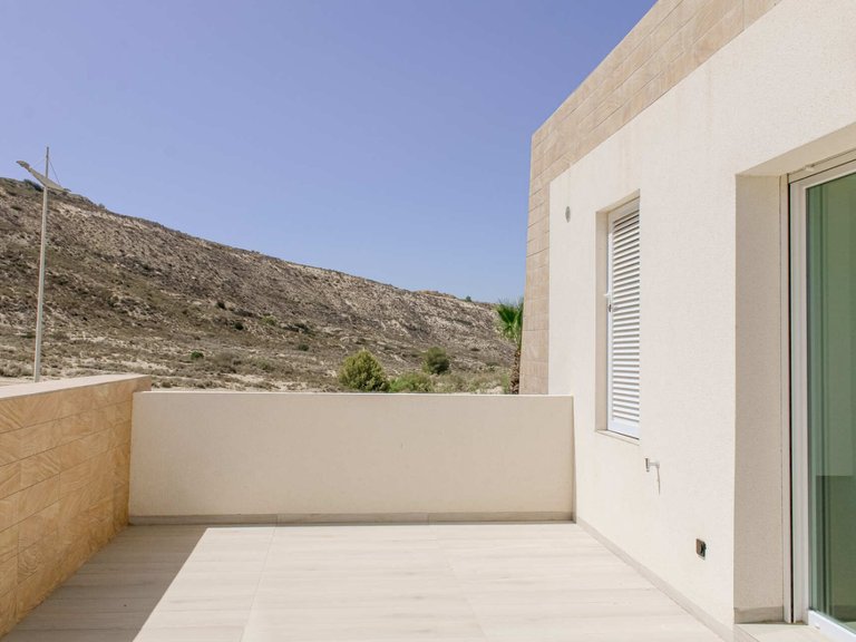 Villa for Sale in La Finca Golf, Alicante 30
