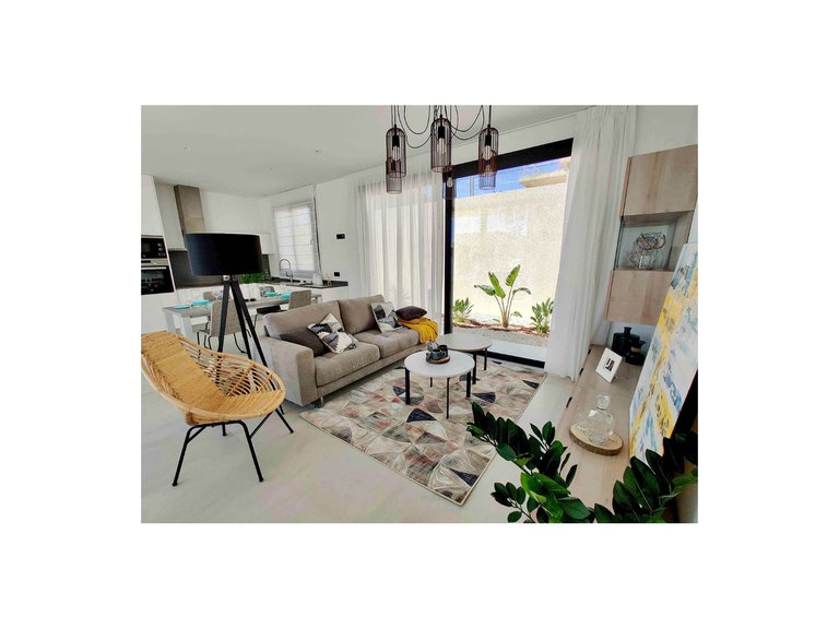 Villa for Sale in Pinoso, Alicante 2