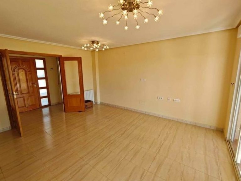 Villa for Sale in Pinoso, Alicante 8