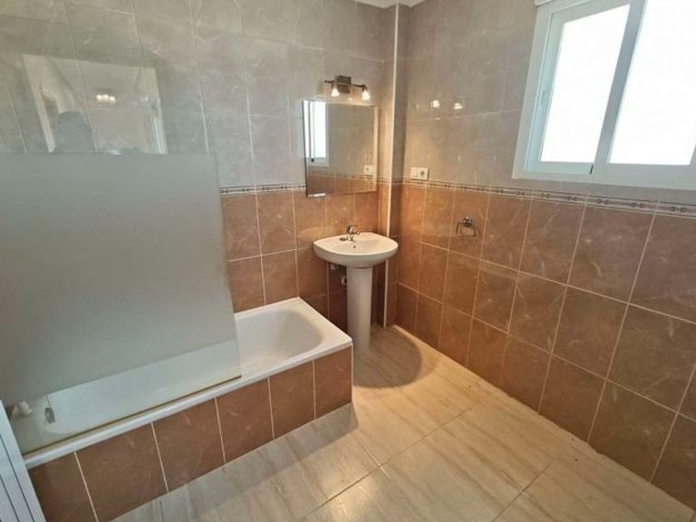 Villa for Sale in Pinoso, Alicante 25