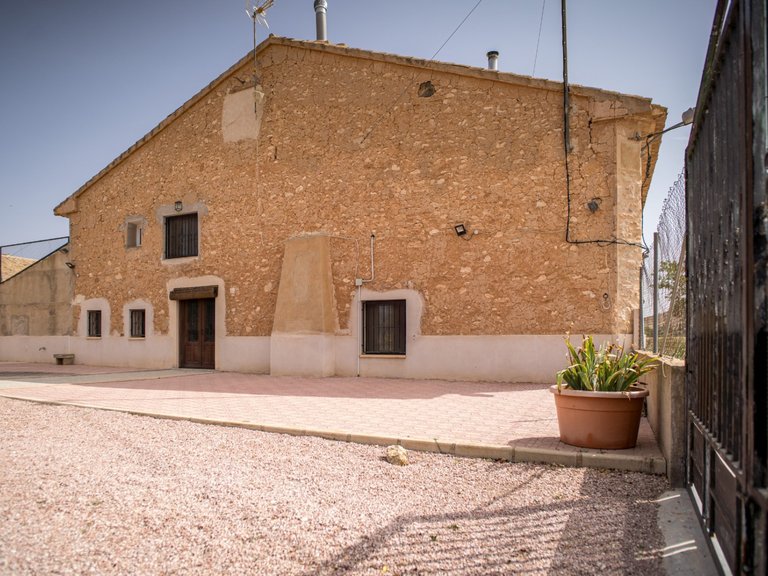 Villa for Sale in Pinoso, Alicante 43