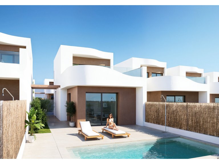 Villa for Sale in Los Montesinos, Alicante 1