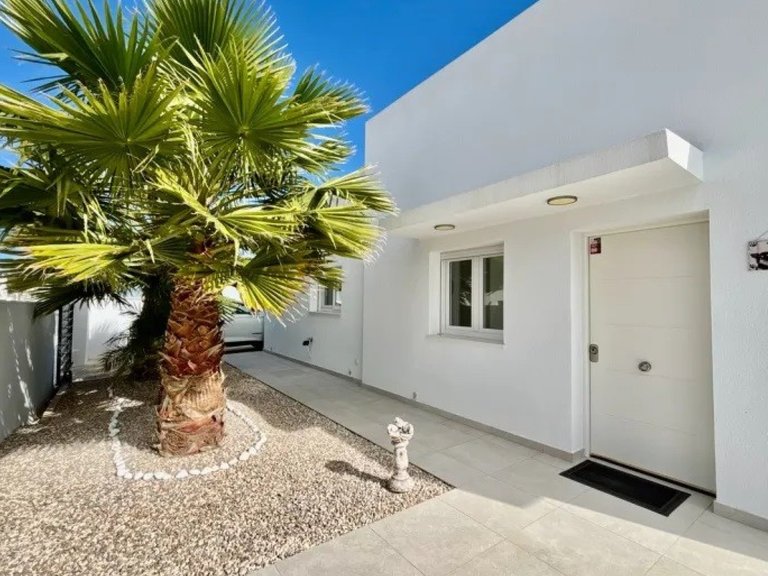 Villa for Sale in Benijofar, Alicante 7
