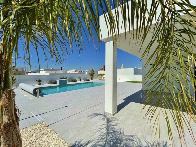 Villa for Sale in Rojales, Alicante 12