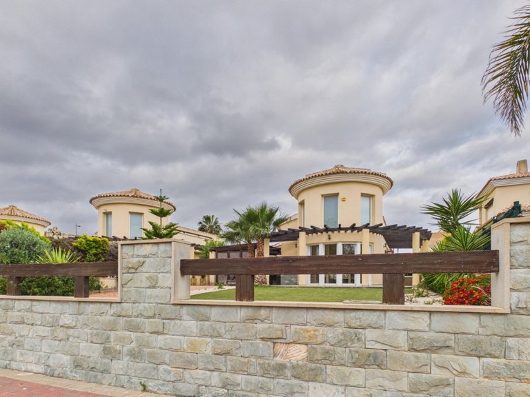 Villa for Sale in Gea Y Truyols, Murcia 5