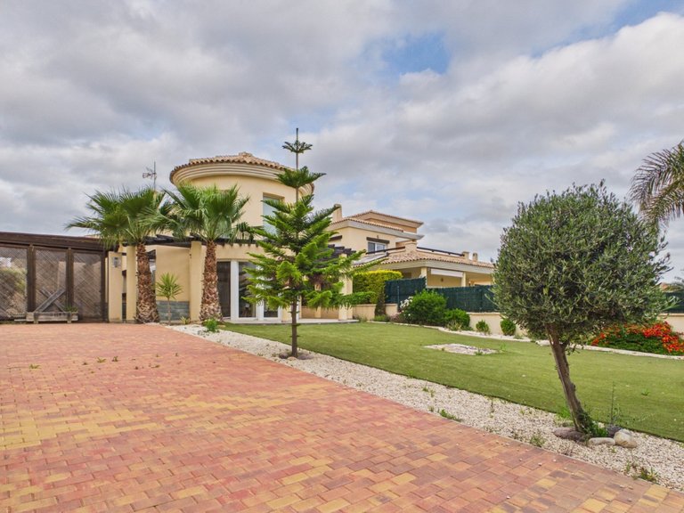 Villa for Sale in Gea Y Truyols, Murcia 10