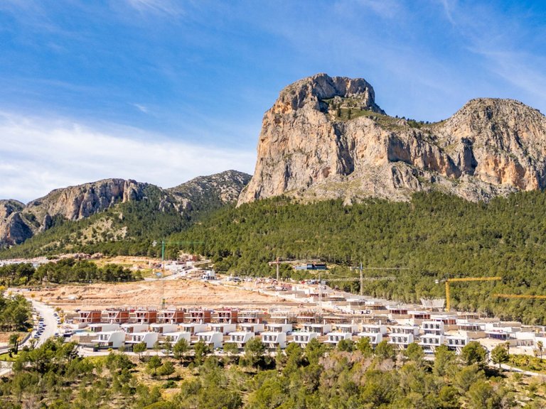 Villa for Sale in Polop, Alicante 33