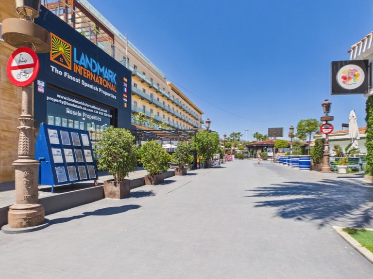 Apartment for Sale in Los Alcázares, Murcia 2