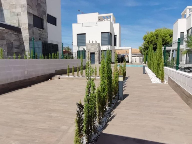 Villa for Sale in La Manga, Murcia 18