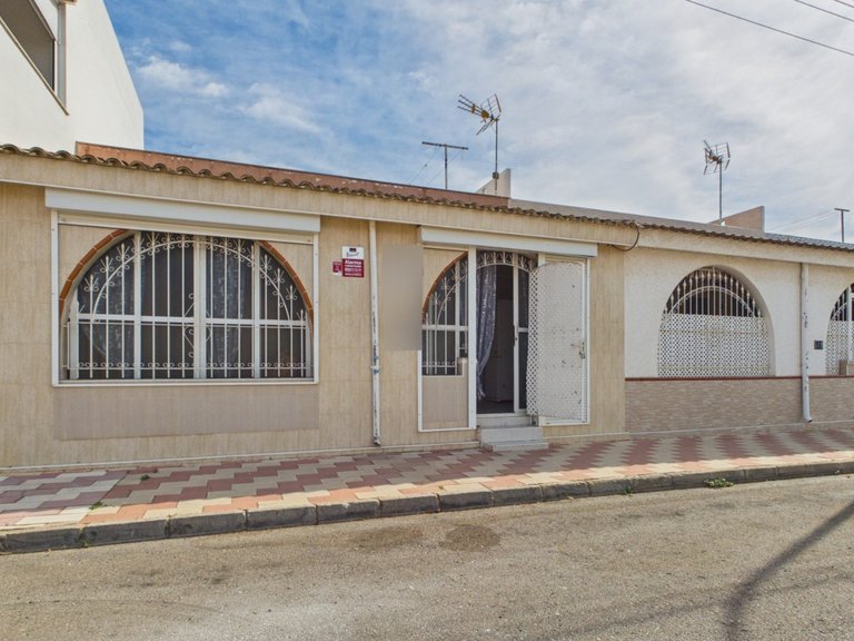 Villa for Sale in Los Alcázares, Murcia 1