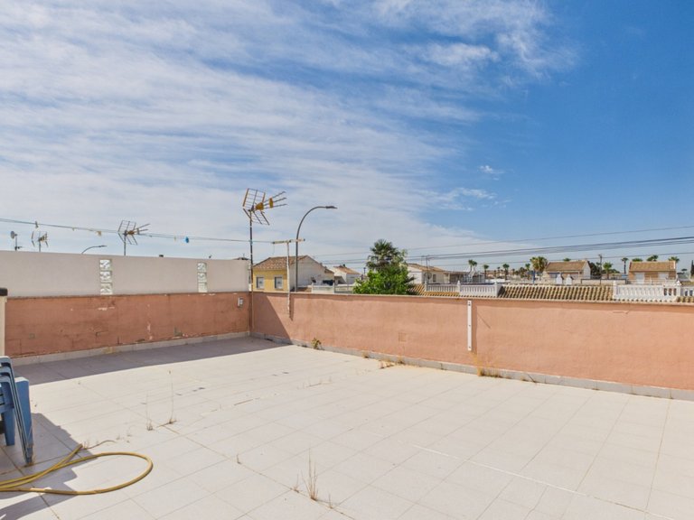 Villa for Sale in Los Alcázares, Murcia 4