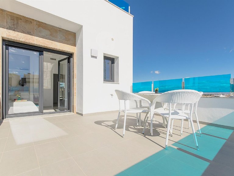 Villa for Sale in Vistabella Golf, Alicante 32