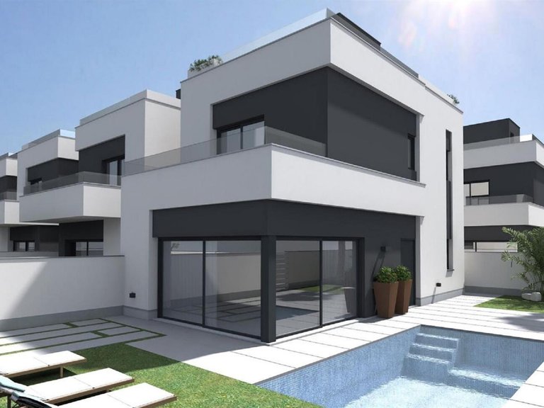 Villa for Sale in Villamartin, Alicante 2