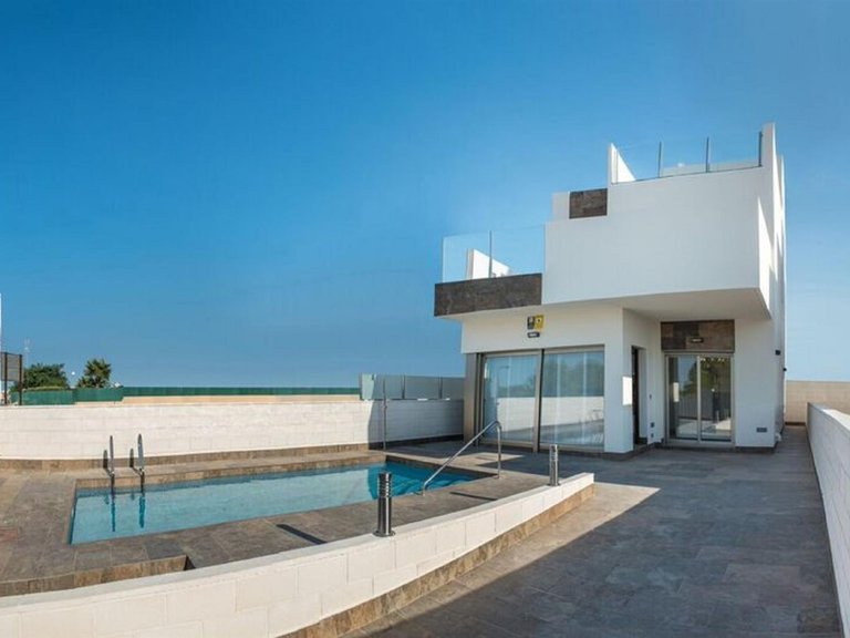 Villa for Sale in Villamartin, Alicante 23