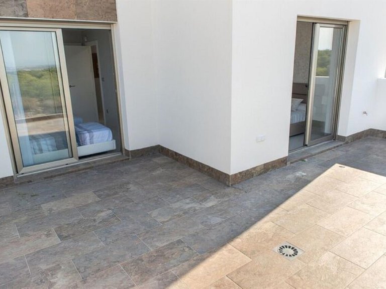 Villa for Sale in Villamartin, Alicante 18