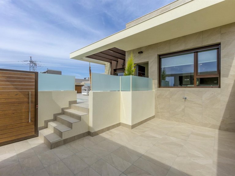 Villa for Sale in Rojales, Alicante 21