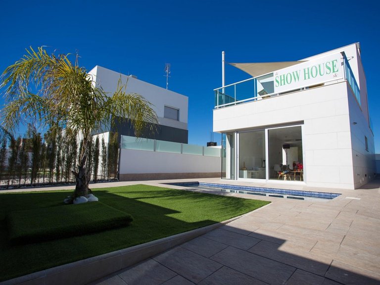 Villa for Sale in Los Alcázares, Murcia 26