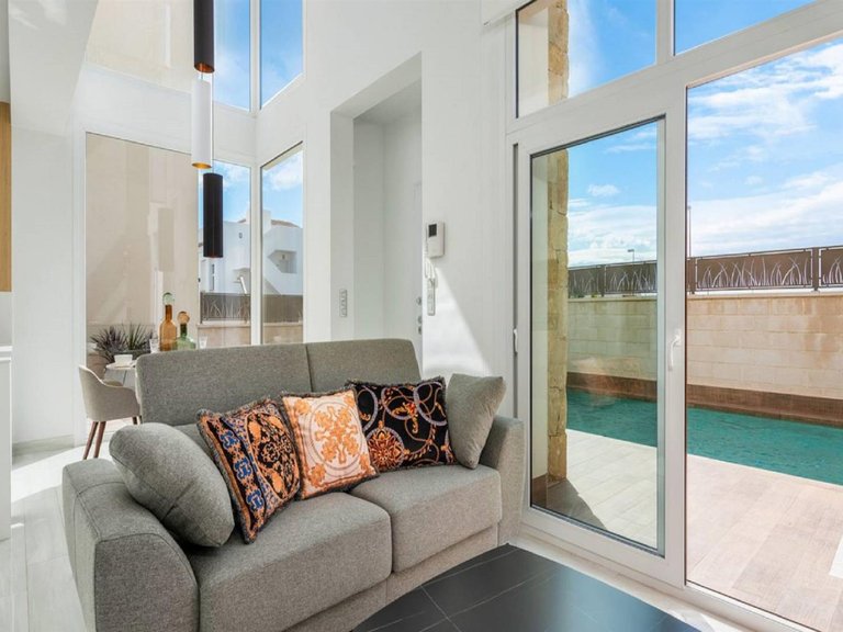 Villa for Sale in Los Montesinos, Alicante 2